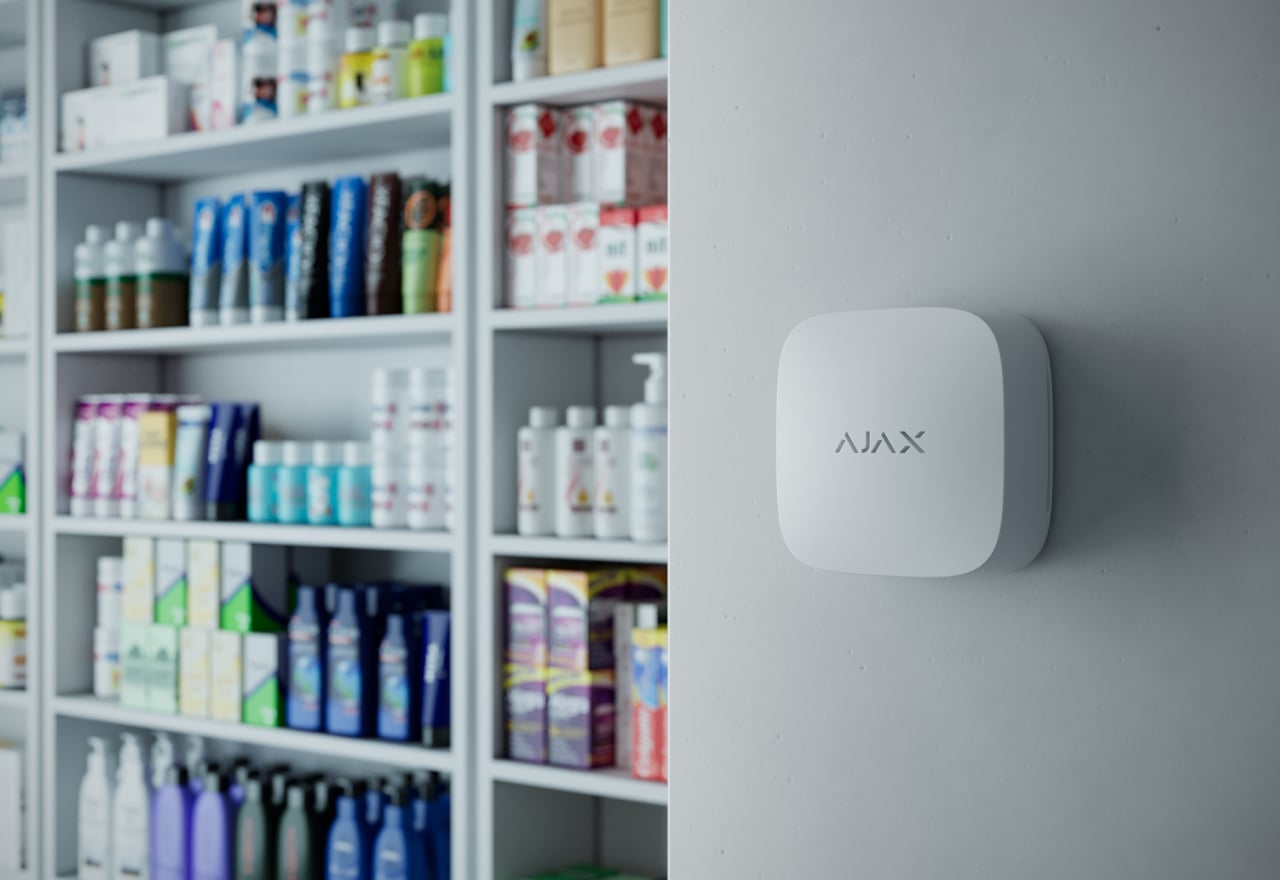 Air quality detectors