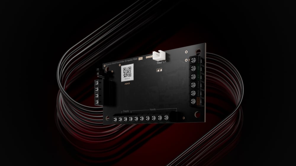 La capacidad adecuada para integraciones cableadas: presentamos el Ajax Superior MultiTransmitter (8 inputs) Fibra